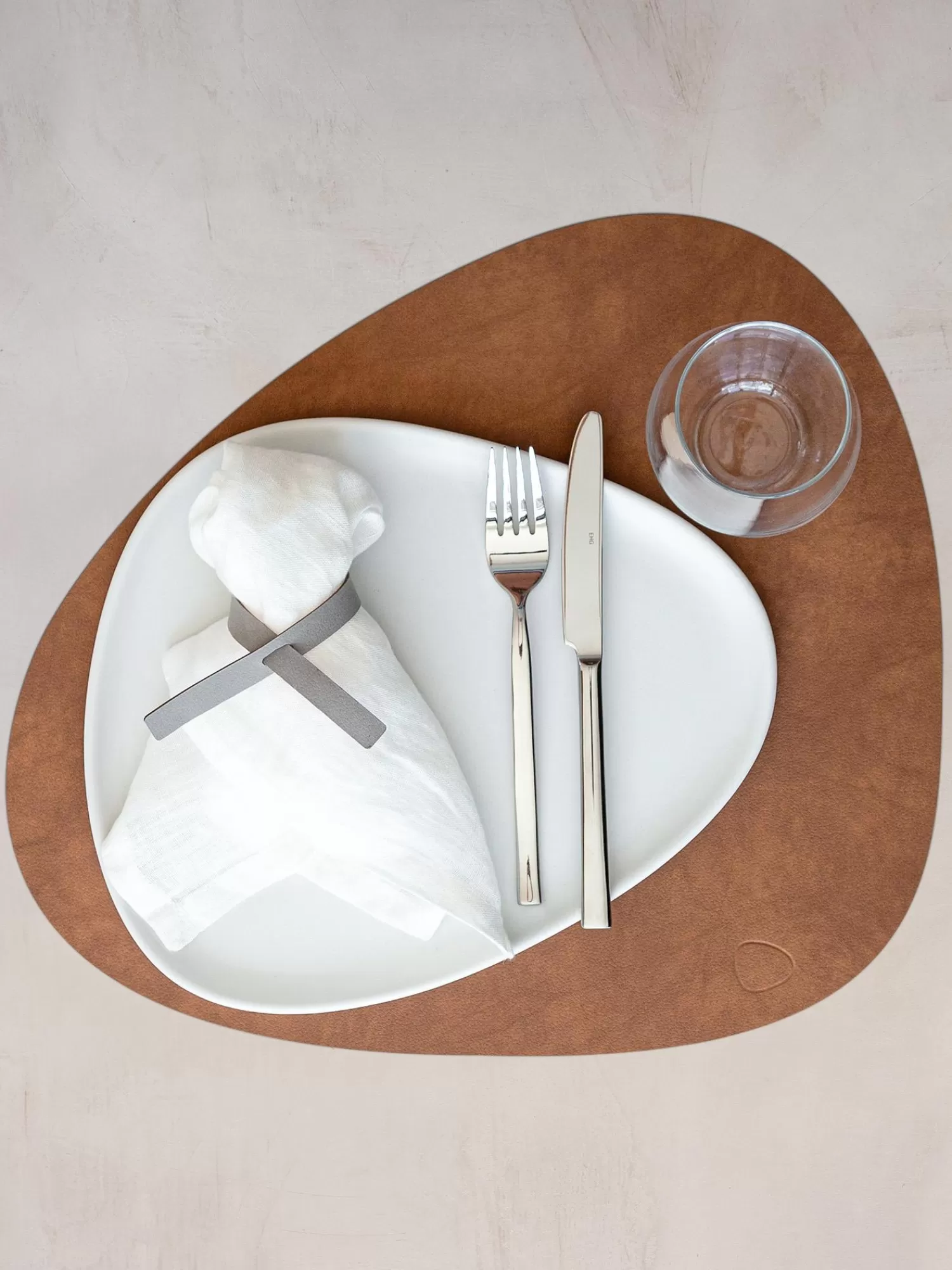 Lind DNA Placemats>Asymmetrische Leren Placemats Curve, 4 Stuks