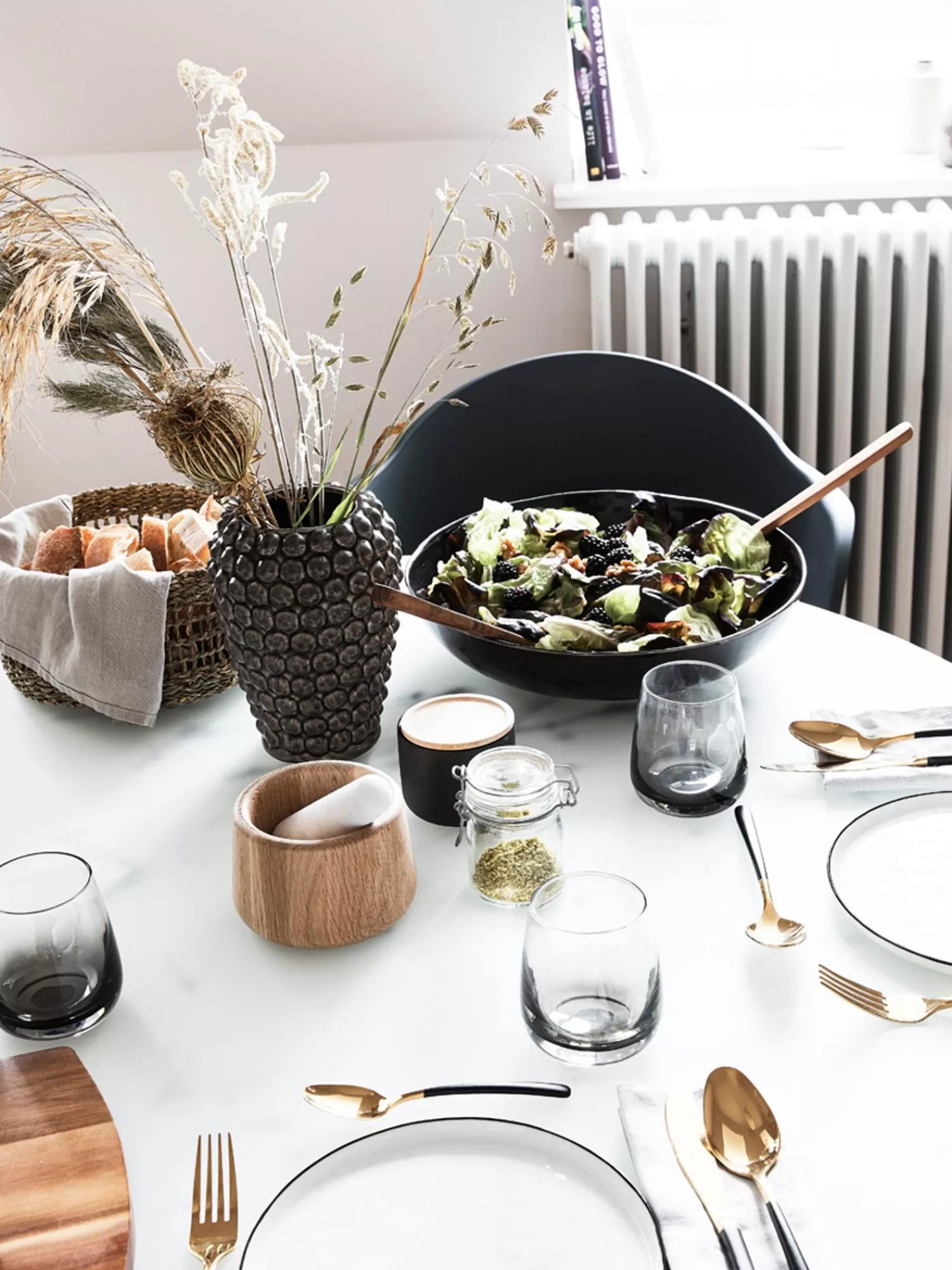 Broste Copenhagen Servies Collecties>Handgemaakt Serveerschaal Nordic Coal O 34 Cm