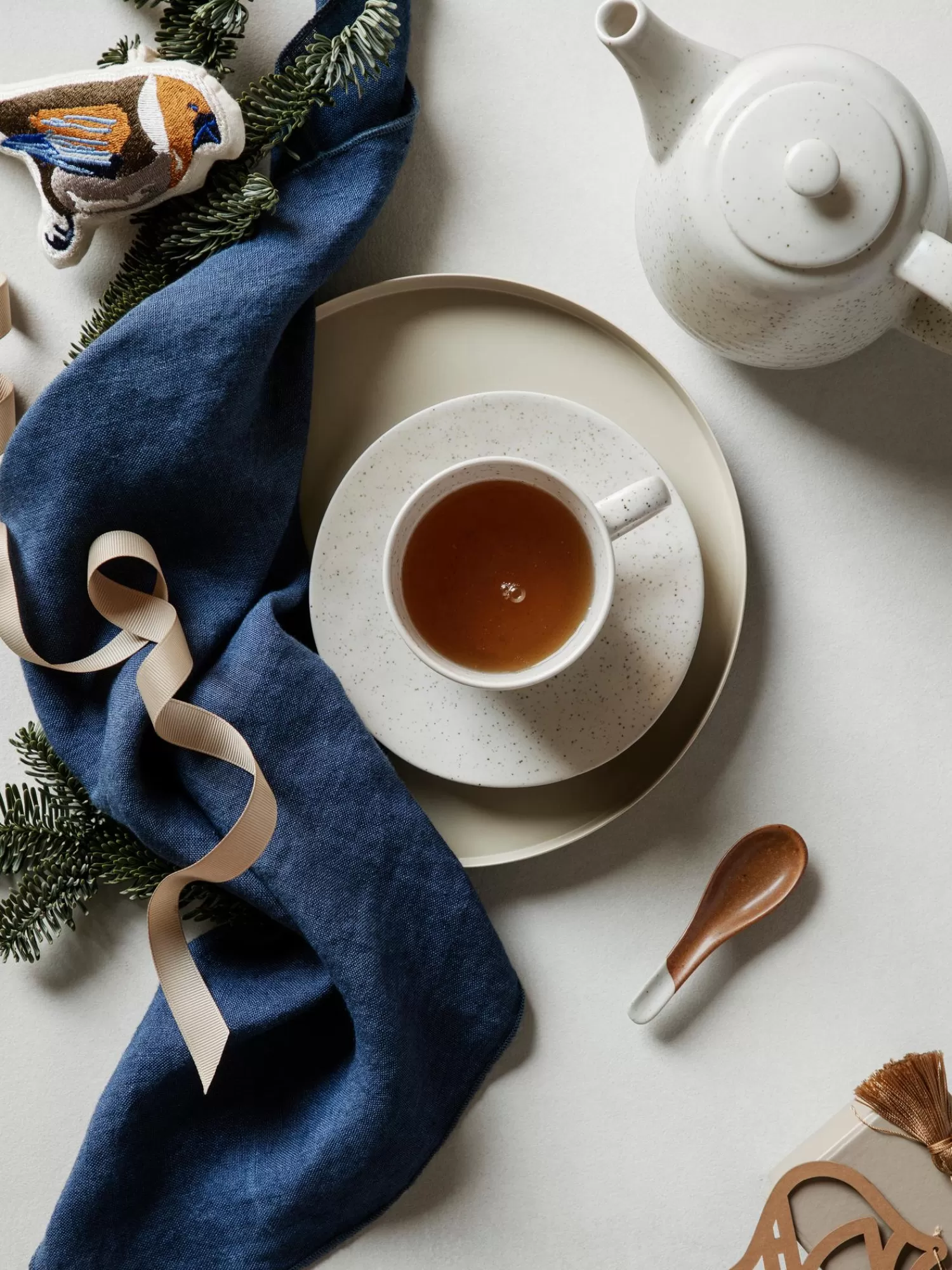 Broste Copenhagen Kopjes & Mokken>Handgemaakte Kleine Theekopje Nordic Vanilla Met Schoteltje