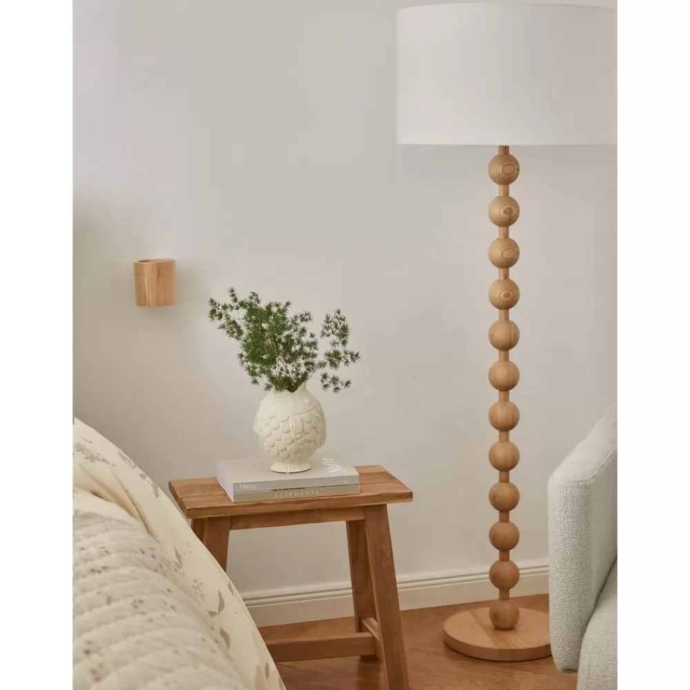 * Vloerlamp Shona Met Houten Voet- Staande Lampen